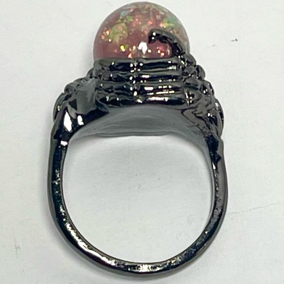 Halloween Skeleton Hands Holding a Crystal Ball Ring Charcoal Pink Glitter Bead - Picture 5 of 5